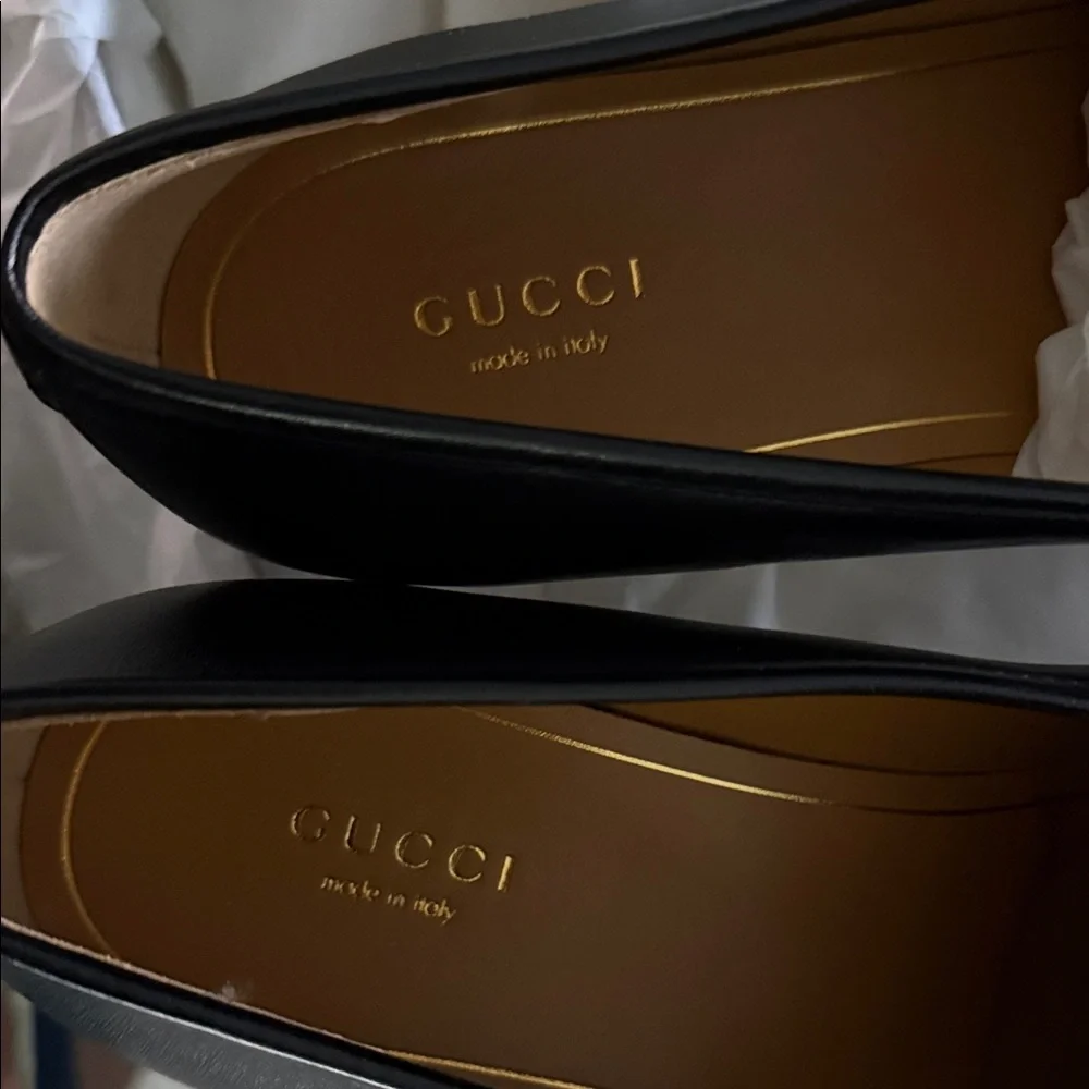 Gucci Black Leather Loafers with Gold Bit Detail - Picture 9 of 10